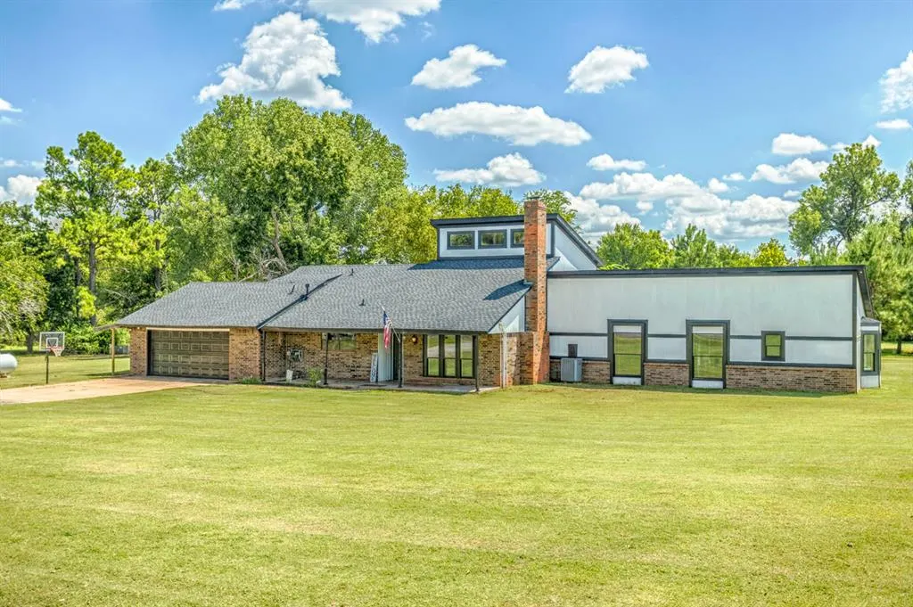 Photo 2 — 707 Cedar Springs Drive, Tuttle, OK 73089