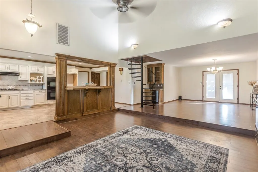 Photo 8 — 707 Cedar Springs Drive, Tuttle, OK 73089