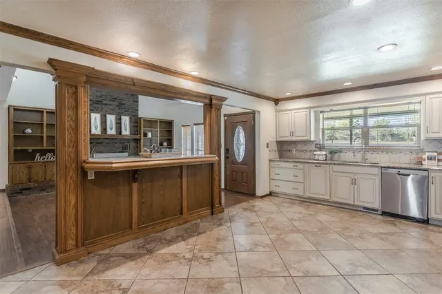 Photo 6 — 707 Cedar Springs Drive, Tuttle, OK 73089
