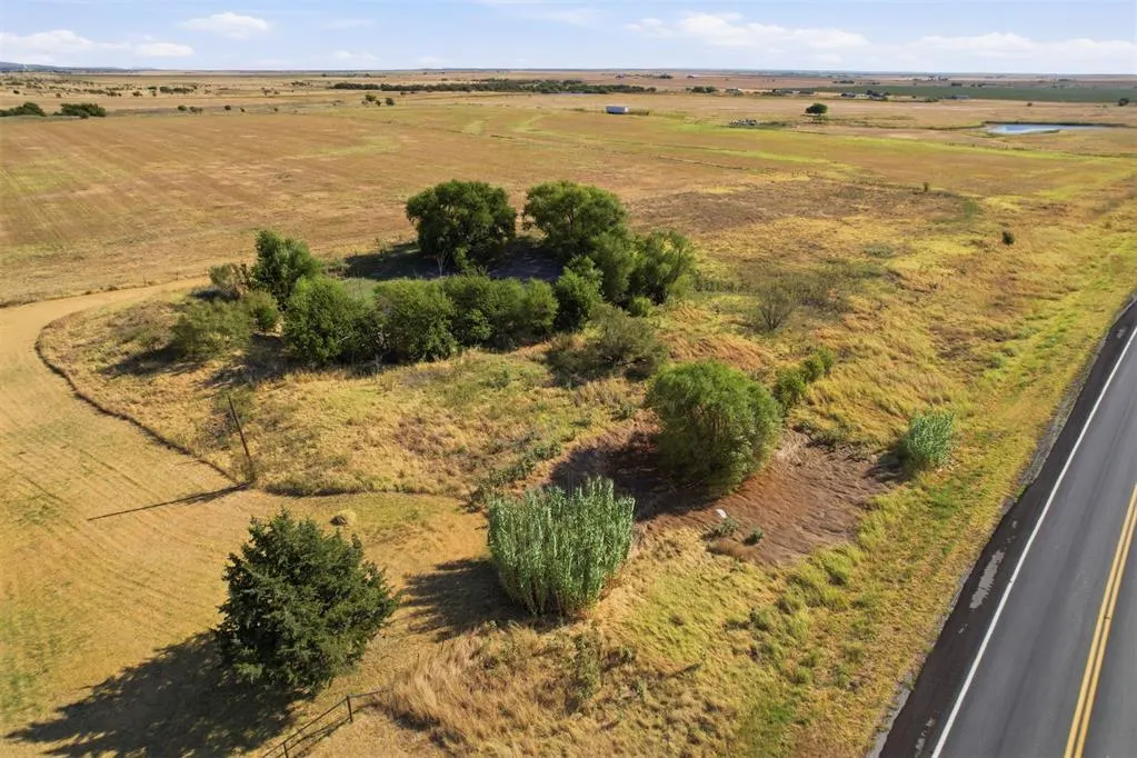 Photo 18 — 9110 SW Baseline Road, Faxon, OK 73540