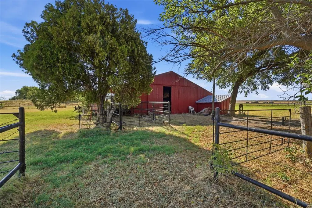 Photo 43 — 9110 SW Baseline Road, Faxon, OK 73540