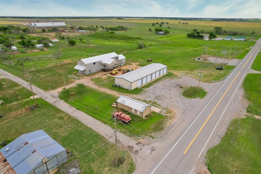 Photo 2 — 110 N Border Street, Willow, OK 73673