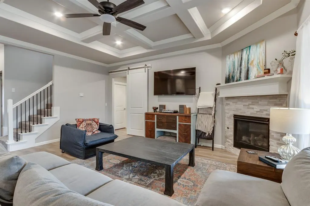 Photo 9 — 512 E Barajas Terrace, Mustang, OK 73064