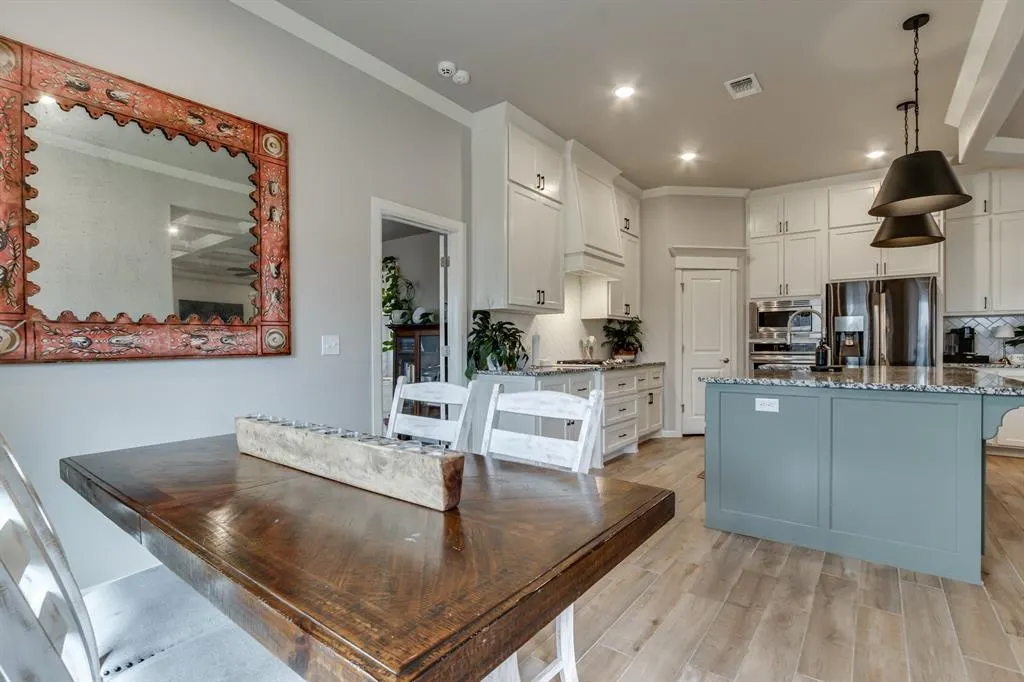 Photo 13 — 512 E Barajas Terrace, Mustang, OK 73064