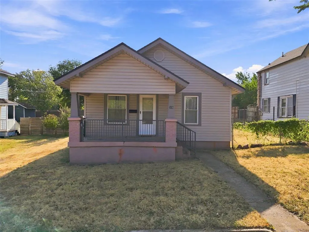 Front exterior — 319 S 10th Street, Kingfisher, OK 73750