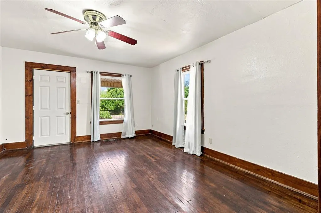 Photo 13 — 319 S 10th Street, Kingfisher, OK 73750