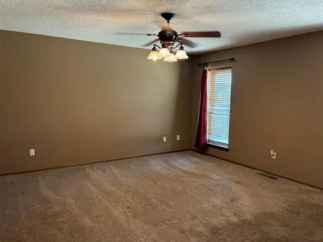 Photo 8 — 618 Hoehner Avenue, Okarche, OK 73762
