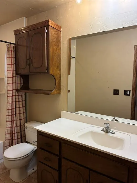 Photo 11 — 618 Hoehner Avenue, Okarche, OK 73762