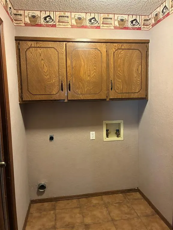 Photo 16 — 618 Hoehner Avenue, Okarche, OK 73762