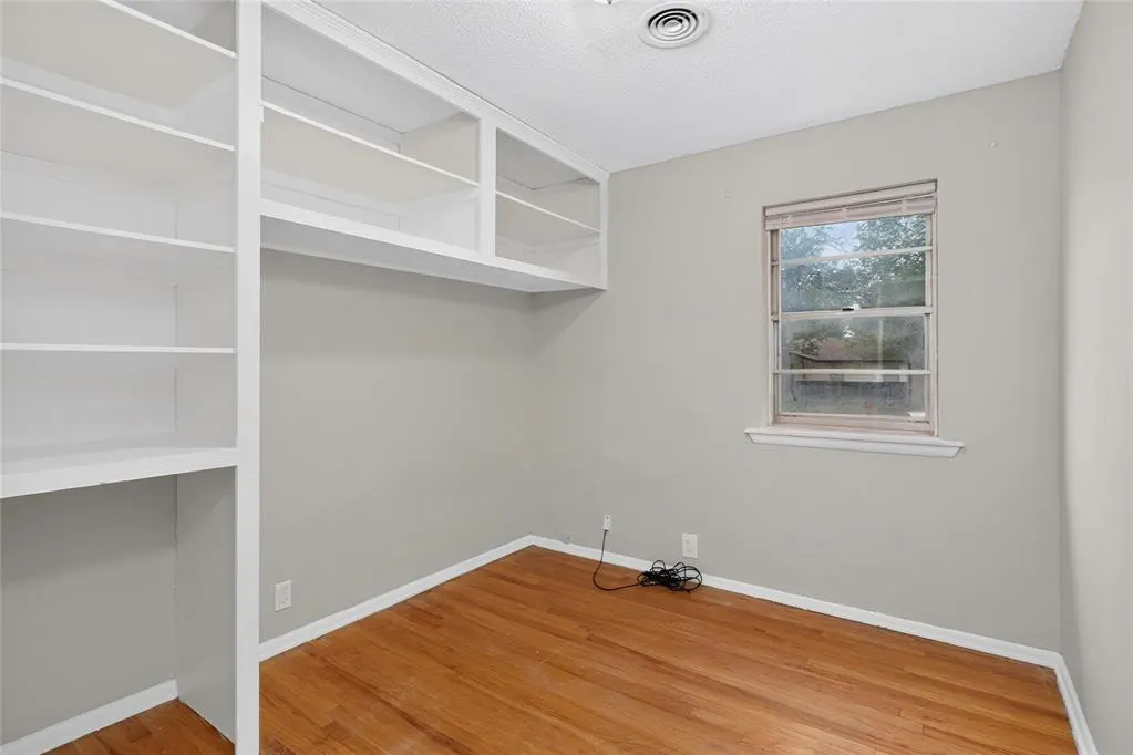 Photo 14 — 205 Oak Street, Elgin, OK 73538