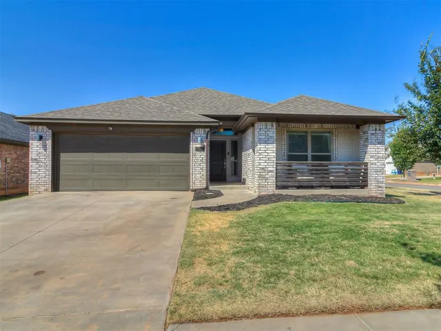 Photo 2 — 469 Nest Circle, Yukon, OK 73099