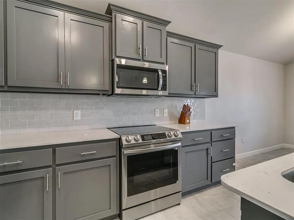 Photo 11 — 469 Nest Circle, Yukon, OK 73099