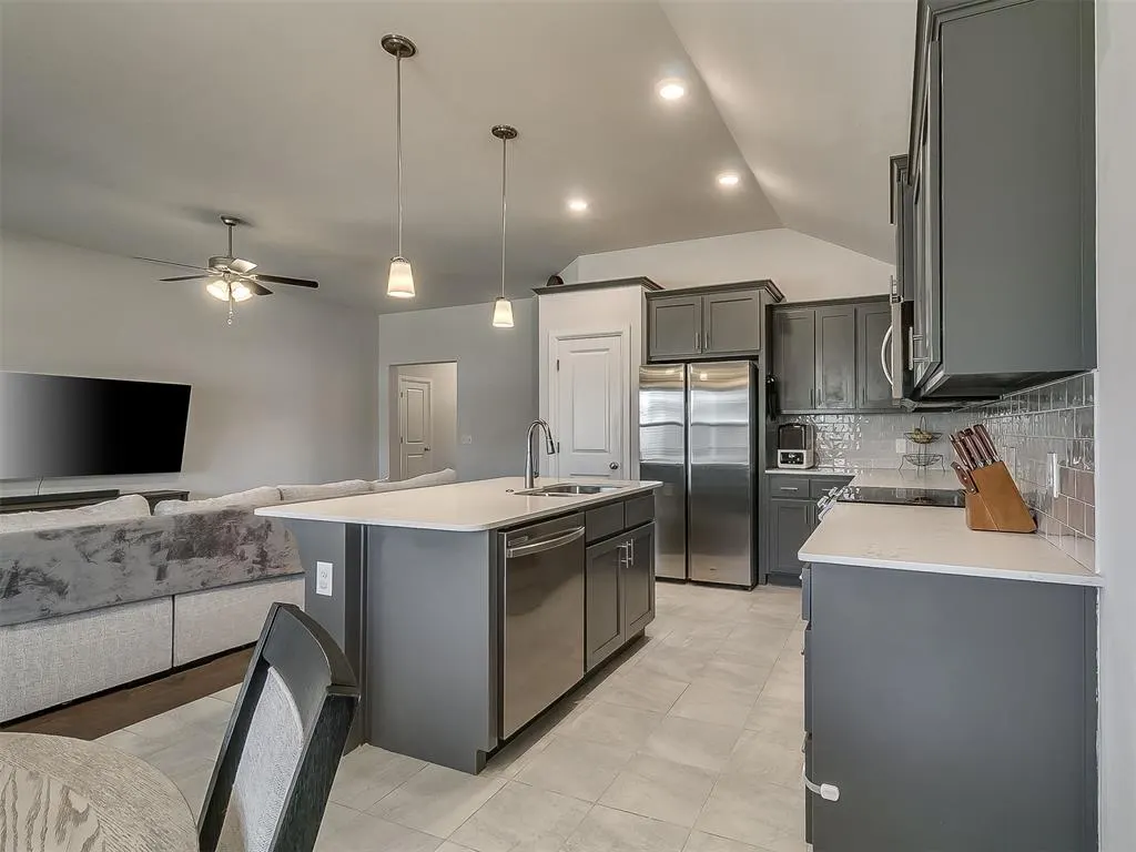 Photo 12 — 469 Nest Circle, Yukon, OK 73099