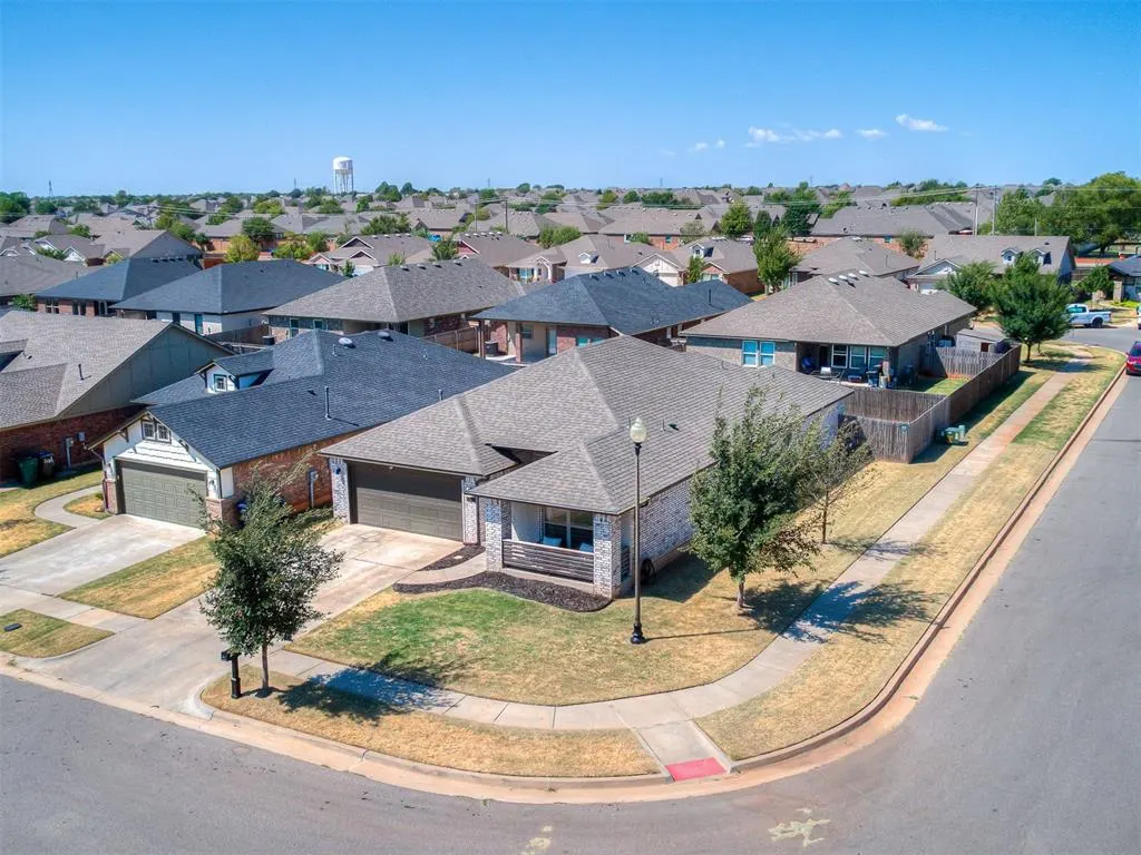 Photo 37 — 469 Nest Circle, Yukon, OK 73099