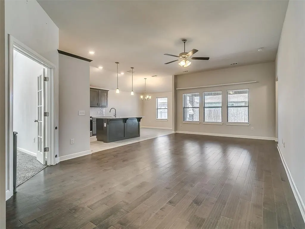 Photo 10 — 469 Nest Circle, Yukon, OK 73099
