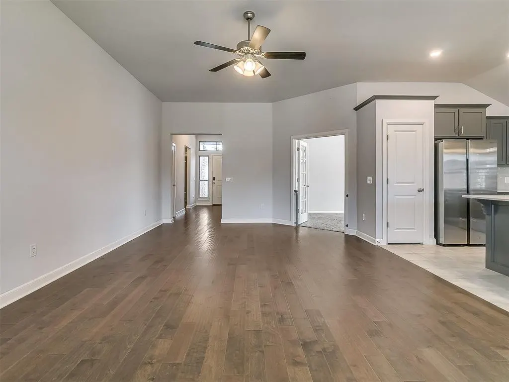 Photo 12 — 469 Nest Circle, Yukon, OK 73099