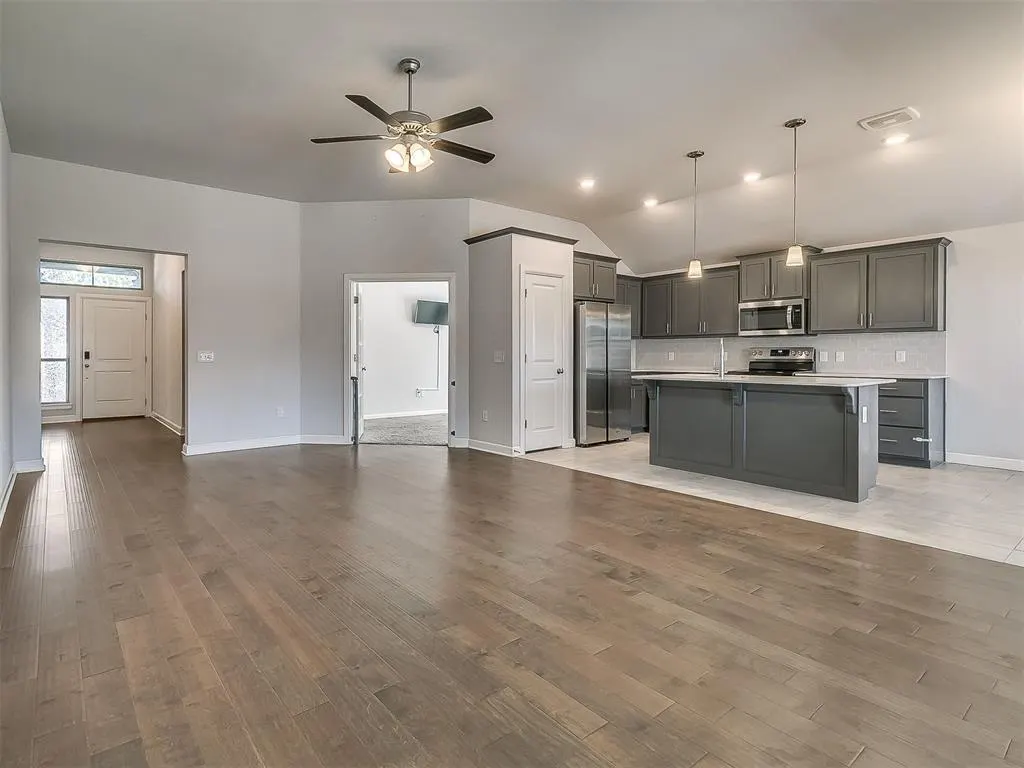 Photo 15 — 469 Nest Circle, Yukon, OK 73099