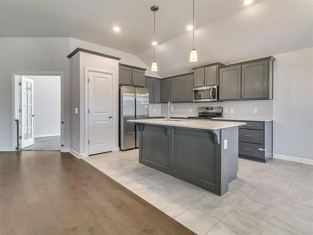 Photo 17 — 469 Nest Circle, Yukon, OK 73099