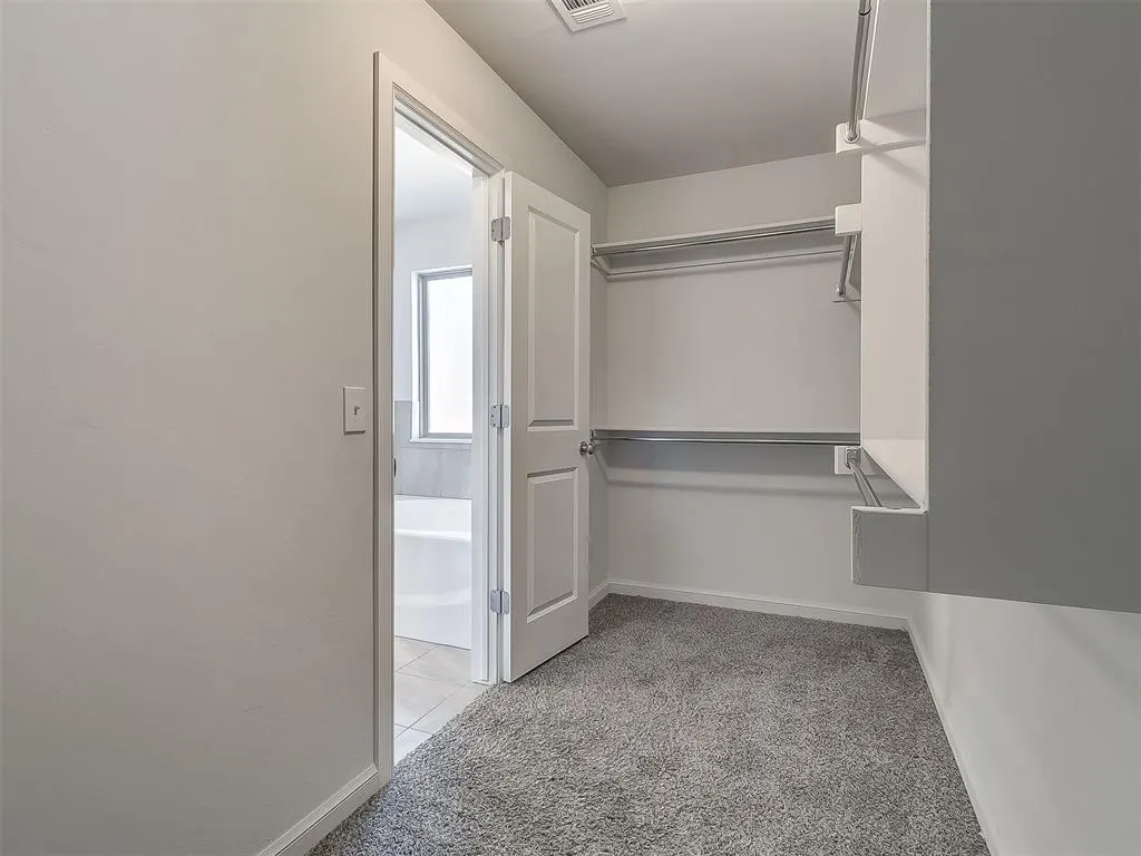 Photo 33 — 469 Nest Circle, Yukon, OK 73099