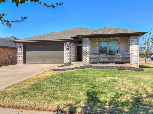 Front exterior — 469 Nest Circle, Yukon, OK 73099