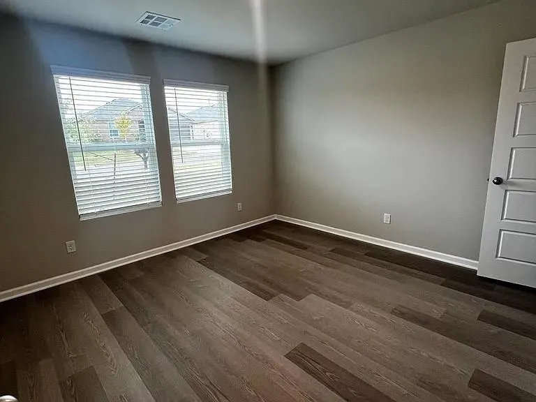 Photo 6 — 10501 SW 41st Street, Mustang, OK 73064