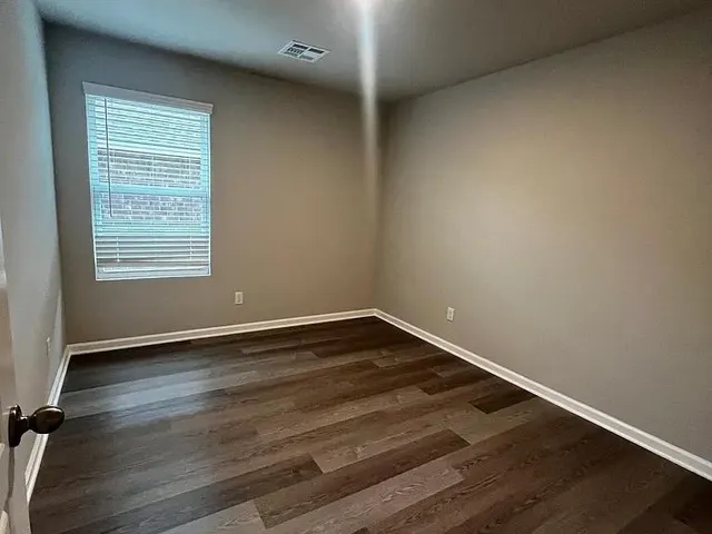 Photo 8 — 10501 SW 41st Street, Mustang, OK 73064
