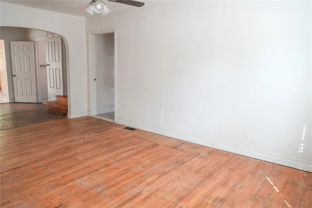 Photo 3 — 1008 S Miles Avenue, El Reno, OK 73036