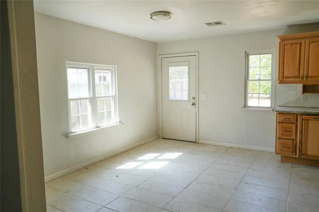 Photo 5 — 1008 S Miles Avenue, El Reno, OK 73036