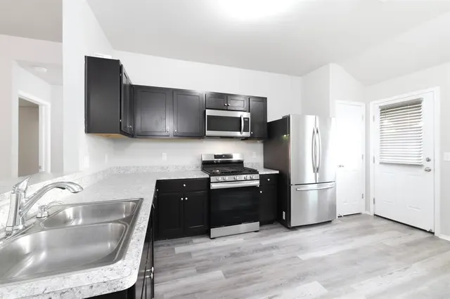 Photo 7 — 1016 N Scouts Court Way, Mustang, OK 73064