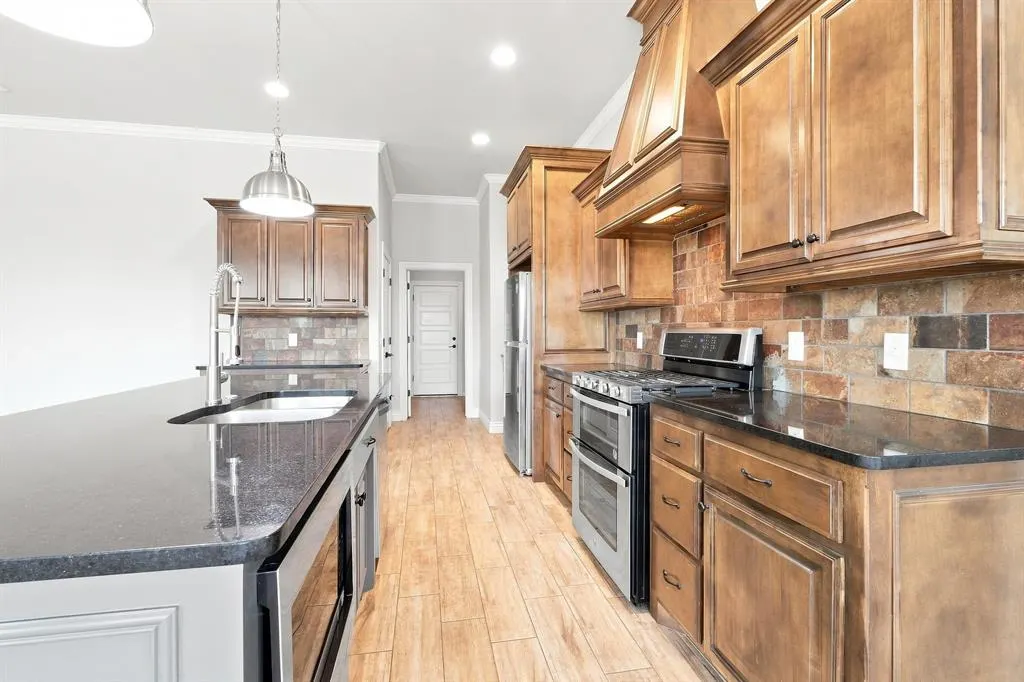 Photo 5 — 5505 Painted Pony Road, Warr Acres, OK 73132