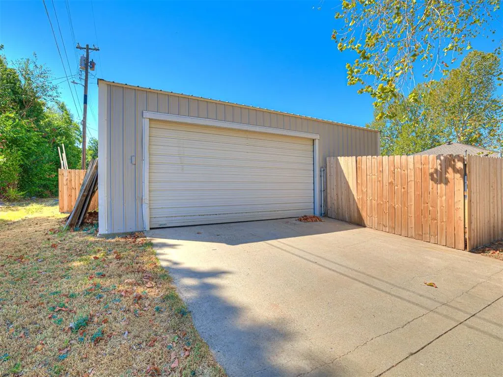 Photo 21 — 1001 S 9th Street, Chickasha, OK 73018