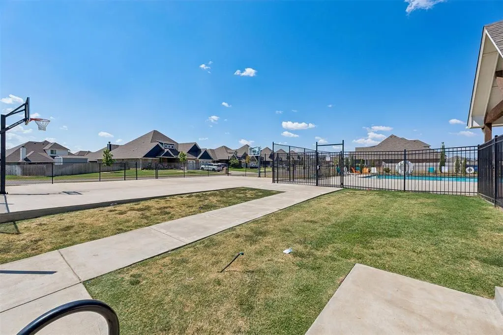 Photo 44 — 9020 NW 119th Street, Yukon, OK 73099