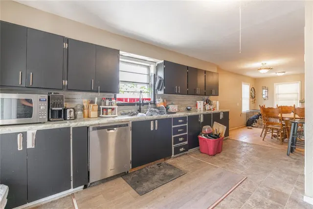 Photo 5 — 408 Elm Street, Midwest City, OK 73110