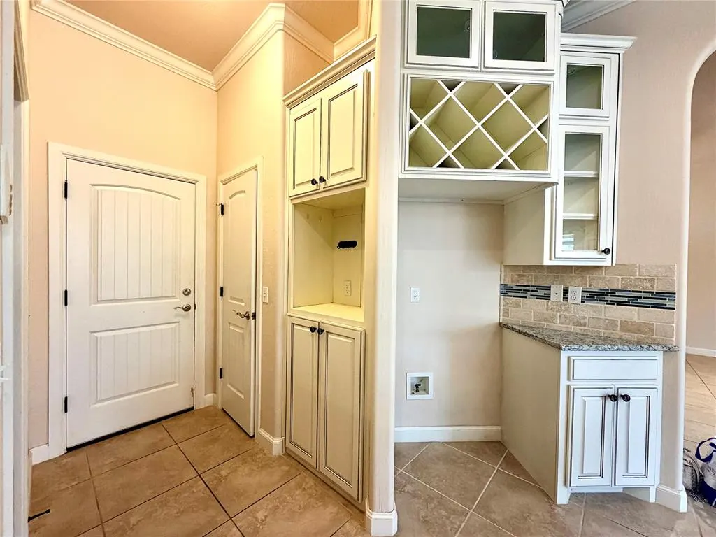 Photo 11 — 17100 Barcelona Drive, Oklahoma City, OK 73170