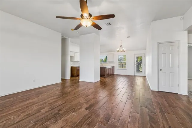 Photo 4 — 15921 Katie Ridge Drive, Edmond, OK 73013