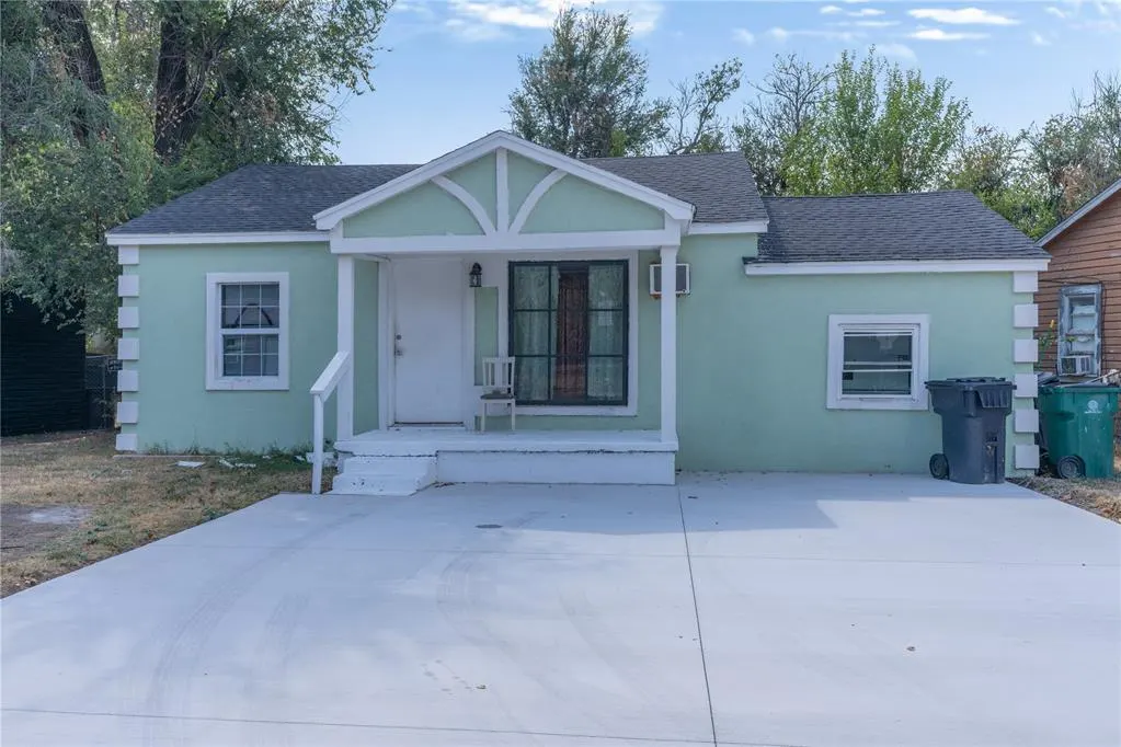 Front exterior — 3401 S Saint Clair Avenue, Oklahoma City, OK 73119
