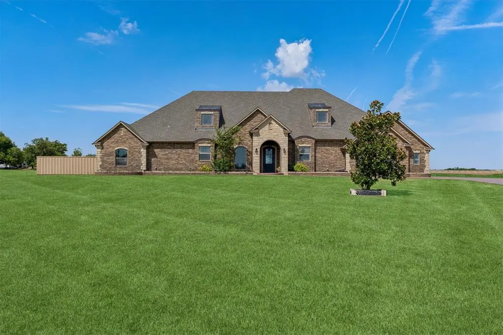 Photo 3 — 1611 N Morgan Road, Tuttle, OK 73089