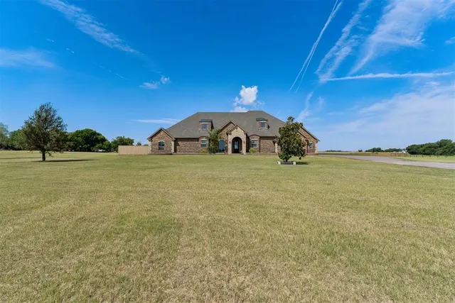 Photo 4 — 1611 N Morgan Road, Tuttle, OK 73089