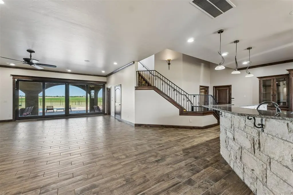 Photo 16 — 1611 N Morgan Road, Tuttle, OK 73089