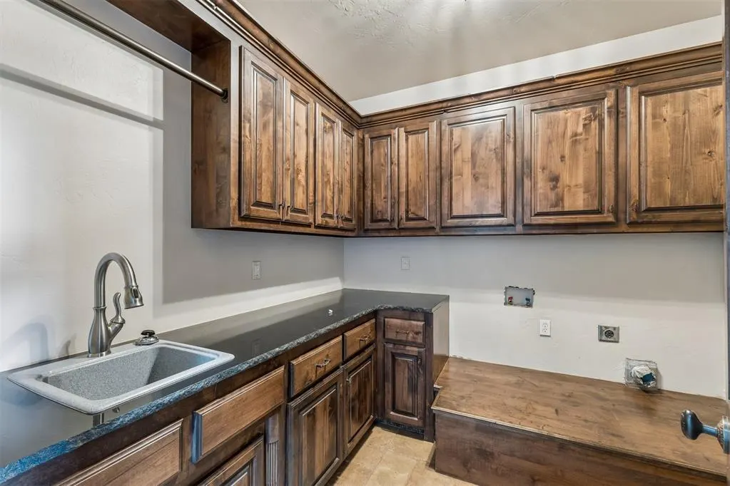 Photo 19 — 1611 N Morgan Road, Tuttle, OK 73089