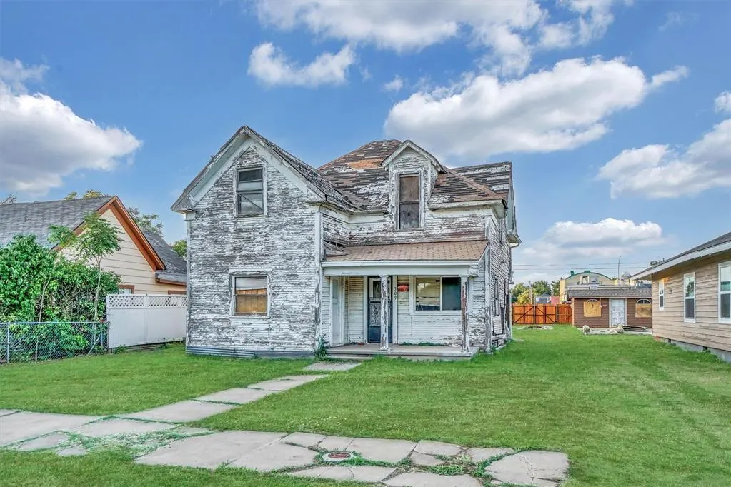 Front exterior — 309 E Walnut Street, Altus, OK 73521