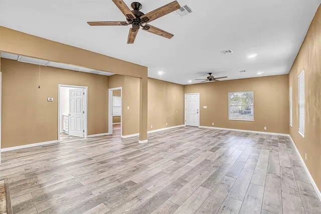 Photo 6 — 311 E Walnut Street, Altus, OK 73521