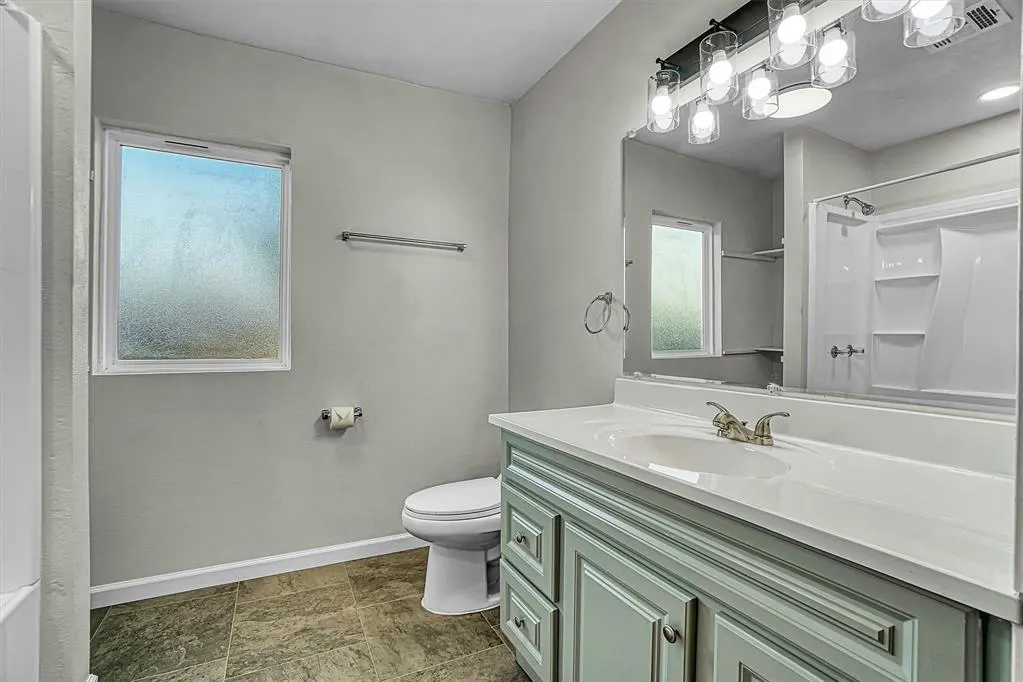 Photo 22 — 311 E Walnut Street, Altus, OK 73521