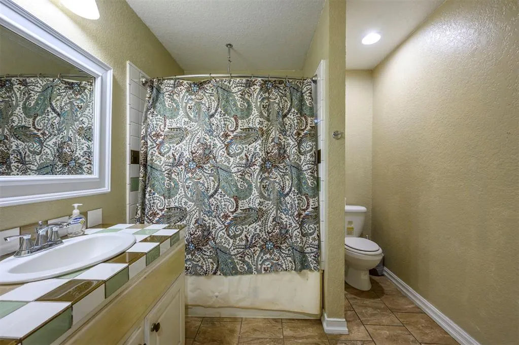 Photo 24 — 611 W Circle Drive, Broken Bow, OK 74728