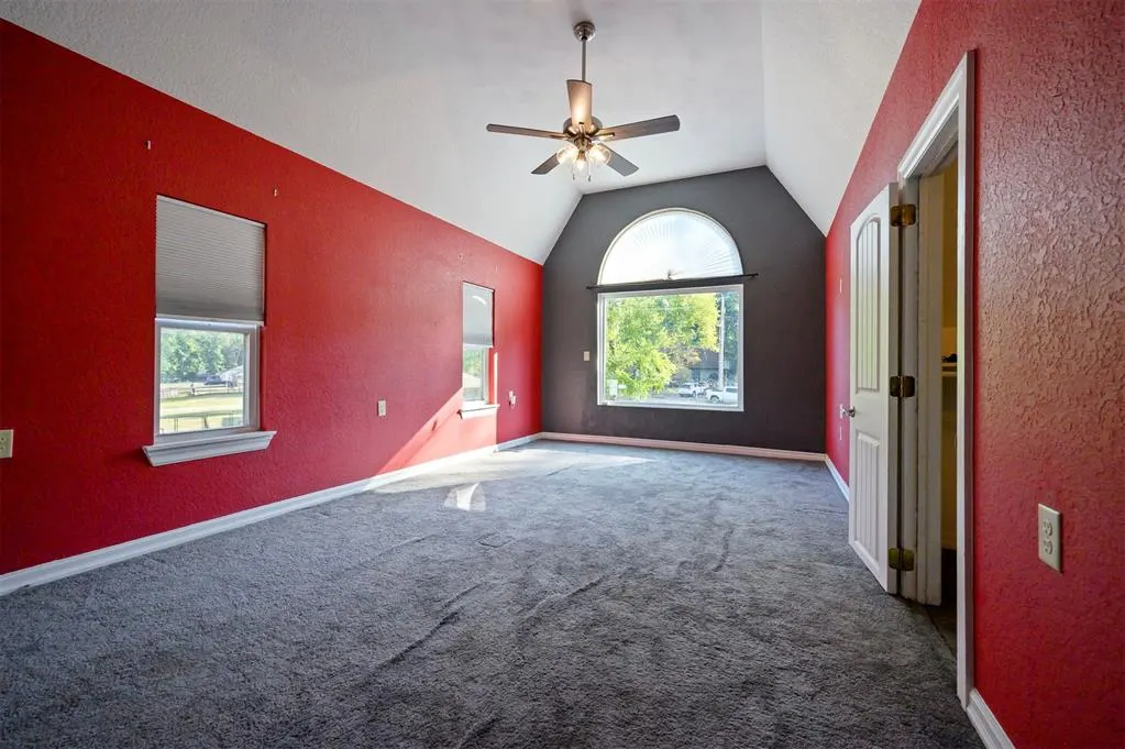 Photo 27 — 611 W Circle Drive, Broken Bow, OK 74728