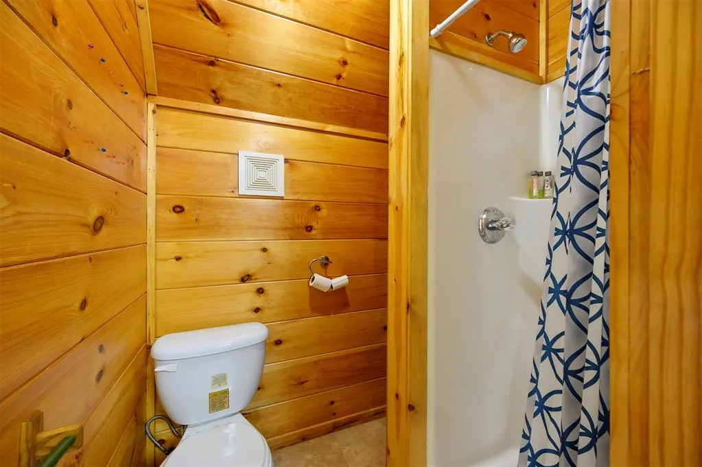 Photo 40 — 611 W Circle Drive, Broken Bow, OK 74728