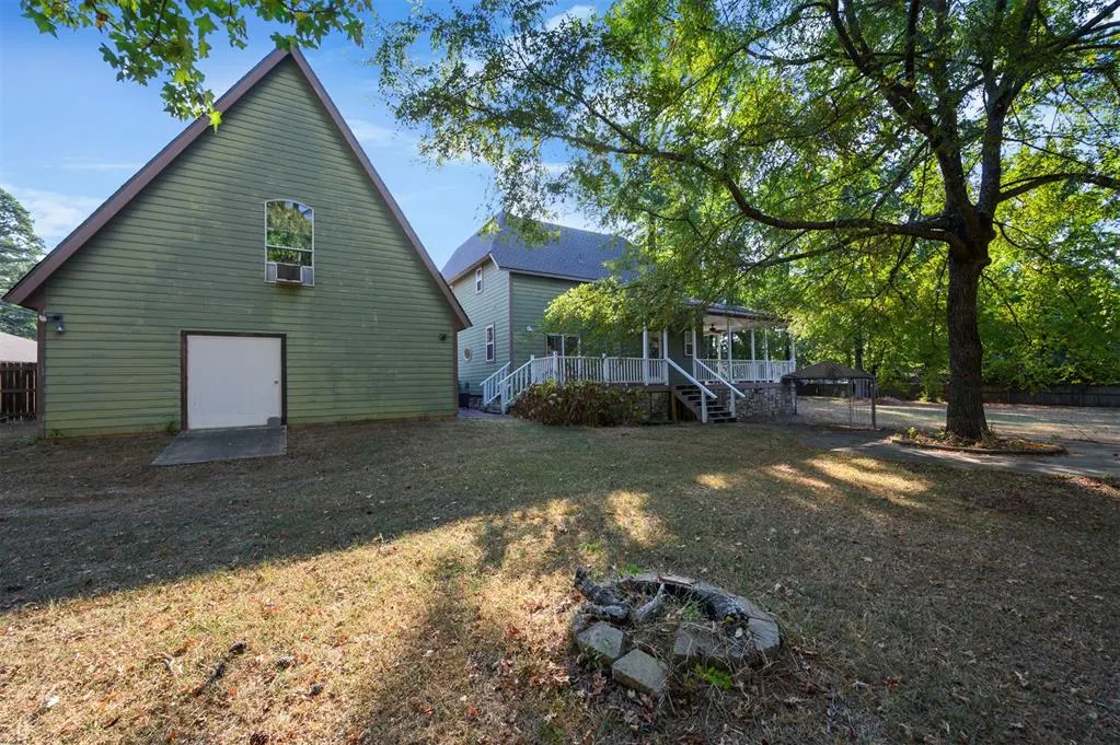 Photo 42 — 611 W Circle Drive, Broken Bow, OK 74728