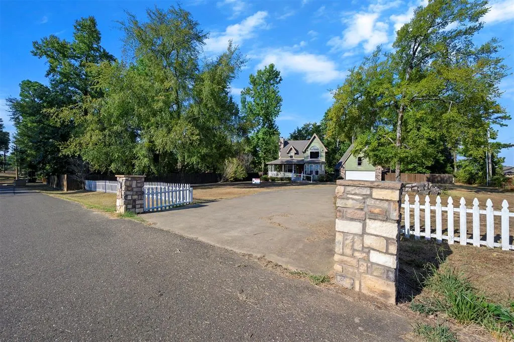Photo 50 — 611 W Circle Drive, Broken Bow, OK 74728