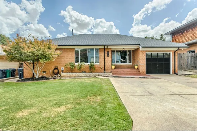 Photo 3 — 406 NW 45th Street, Oklahoma City, OK 73118