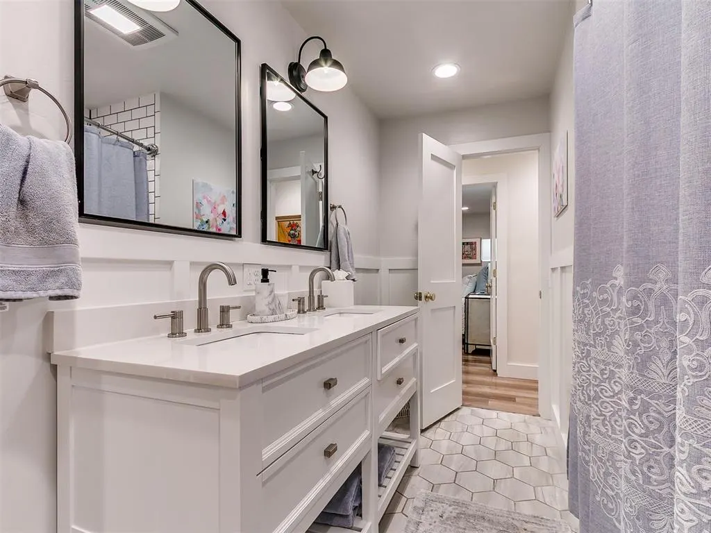 Photo 28 — 2502 S Berry Avenue, Norman, OK 73072